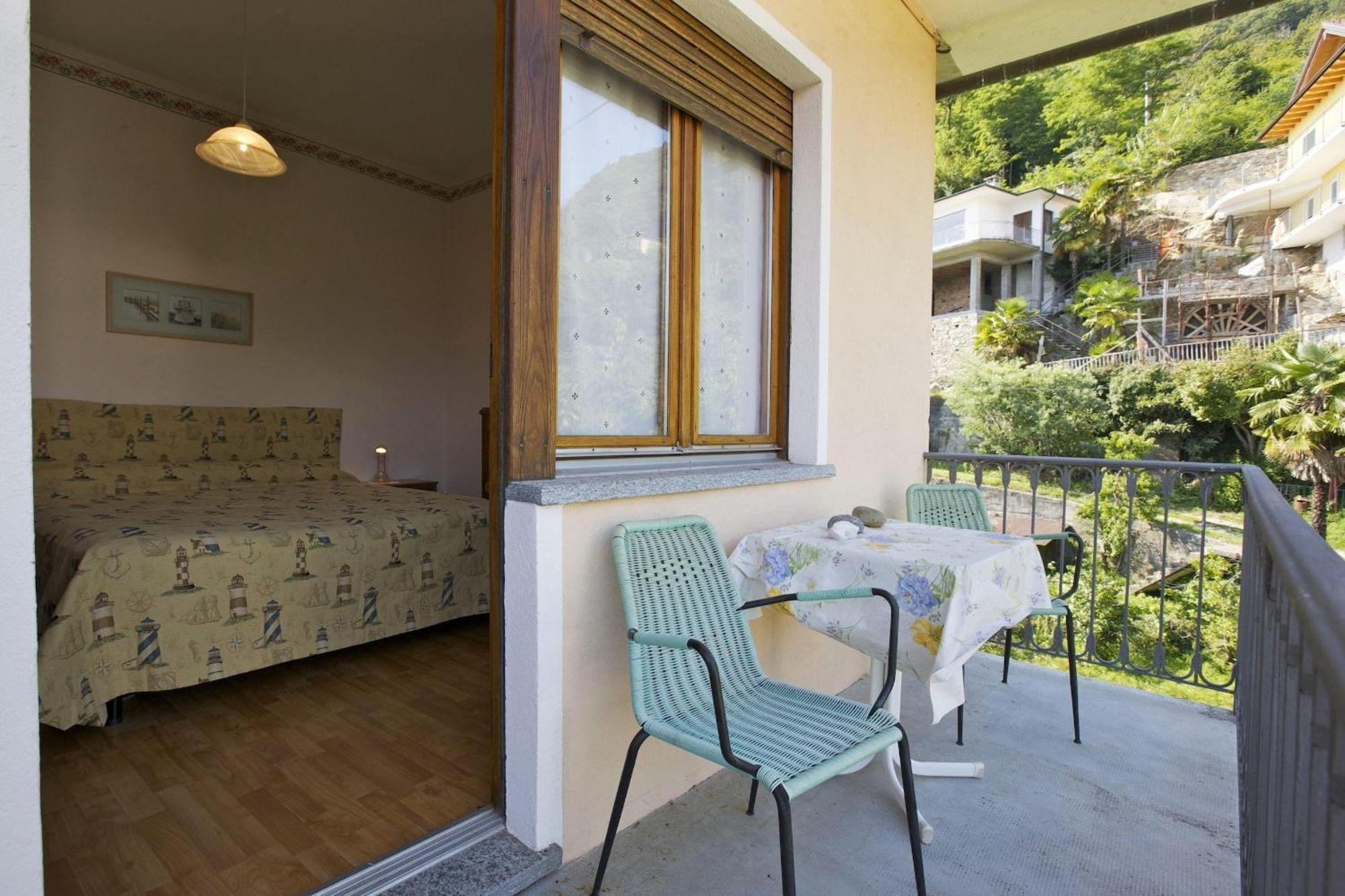 Casa Bougainville Cannobio Bagian luar foto