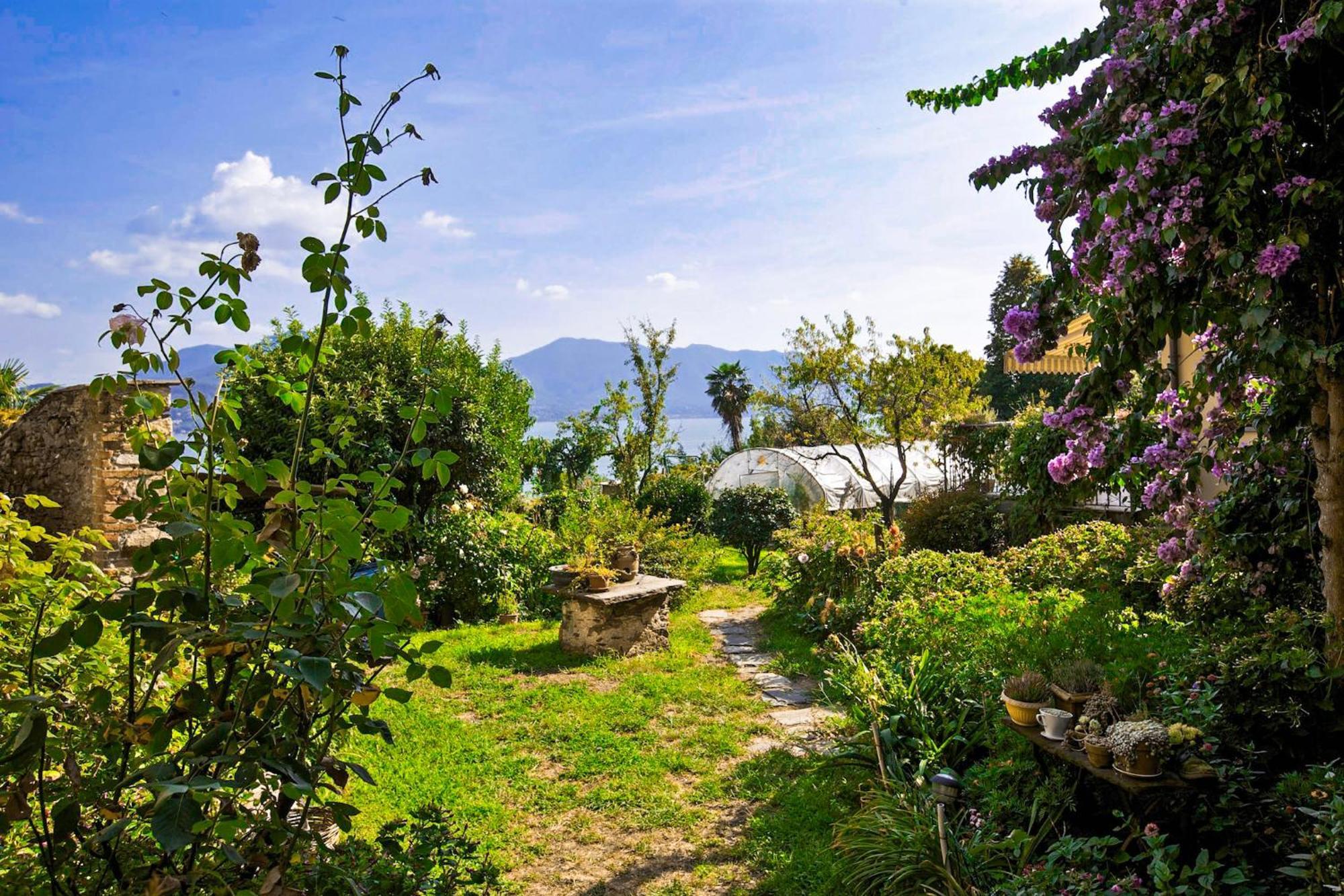 Casa Bougainville Cannobio Bagian luar foto
